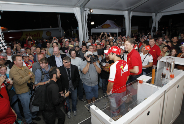 Massa Felipe Shell fanfest c600